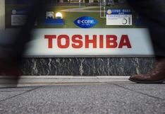 Toshiba considera escindir su negocio de memorias flash