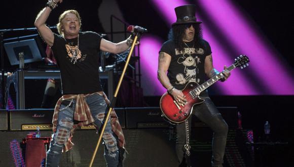 Axl Rose, Slash y Duff McKagan se encuentran inmersos en su gira "South American Tour 2022". (Foto: Alejandro MELENDEZ / AFP)