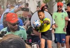 ¿Igualitos? Confunden a joven con Neymar y genera alboroto en las calles de Doha