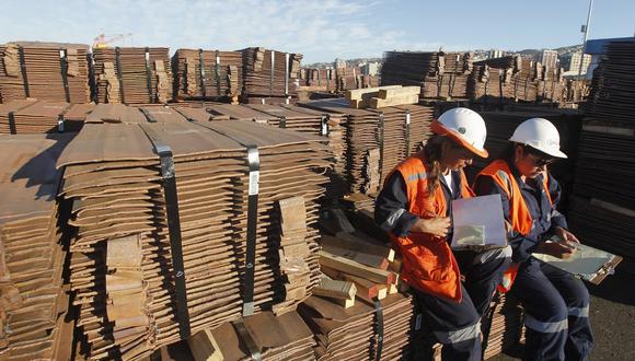 Los inventarios de cobre registrados en la LME saltaron 11%, o 29.950 toneladas a 301.750 toneladas. (Foto: Reuters)