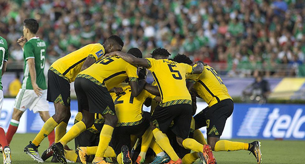 La selección de Jamaica sorprendió a una deslucida México con un solitario gol al minuto 88. (Foto: EFE)