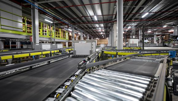 La automatización del centro de distribuición de Falabella Retail aumentará 7 veces la capacidad de despachos. | (Foto: Difusión)