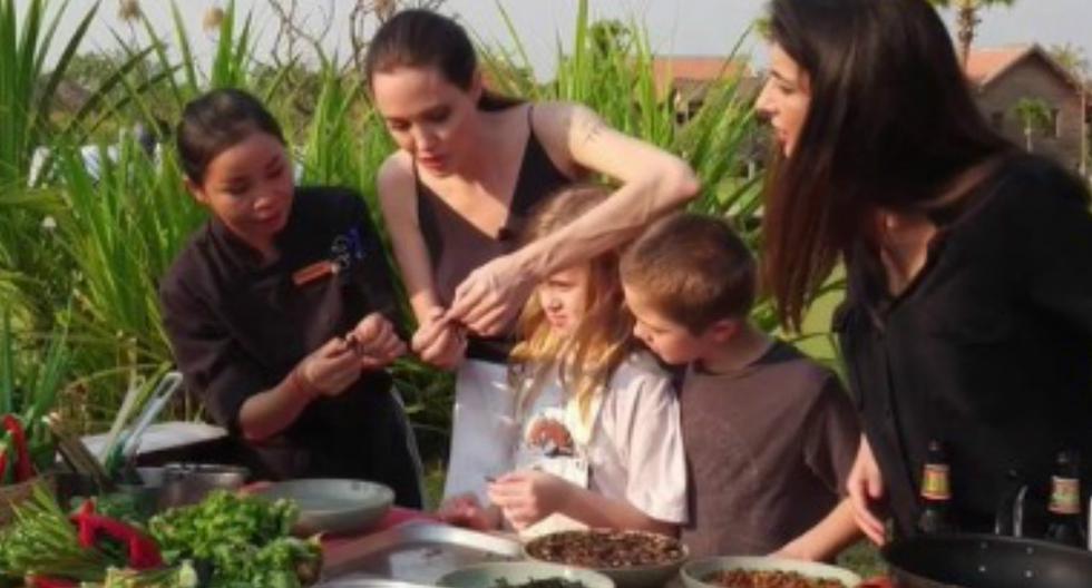 Angelina Jolie se atrevió a comer arañas durante su estadía en Camboya. (Foto: Twitter)