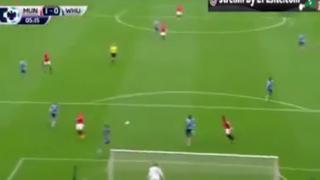 El Old Trafford vibró con este gol de volea de Wayne Rooney