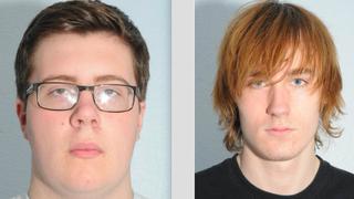 Reino Unido: Condenan a 22 años a dos menores por planear masacre en su escuela