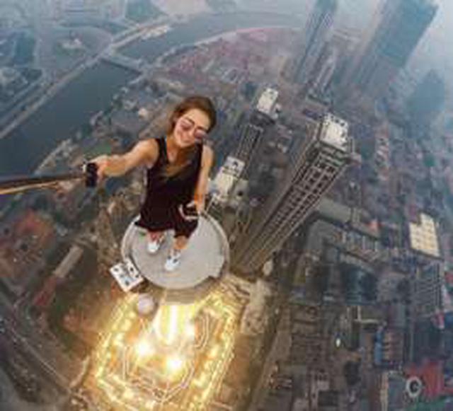 [BBC] Selfies extremos se vuelven una peligrosa moda en Rusia - 10