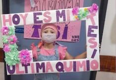 Niña de 8 años supera la leucemia y así la recibieron sus compañeros tras volver a la escuela