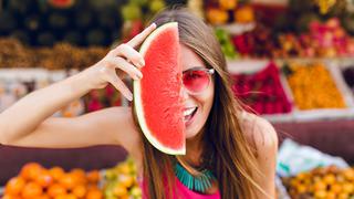 Cinco alimentos básicos para mantenerte hidratada durante el verano