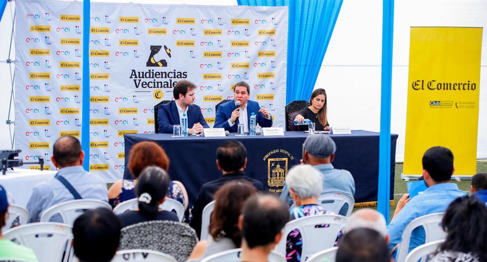 Durante su presentación, el burgomaestre destacó que el trabajo coordinado con las juntas vecinales y la policía es clave para mejorar la seguridad ciudadana. A la audiencia asistieron el director periodístico de El Comercio, Juan Aurelio Arévalo, y Maritza Colmenares, oficial de IDEA Internacional.