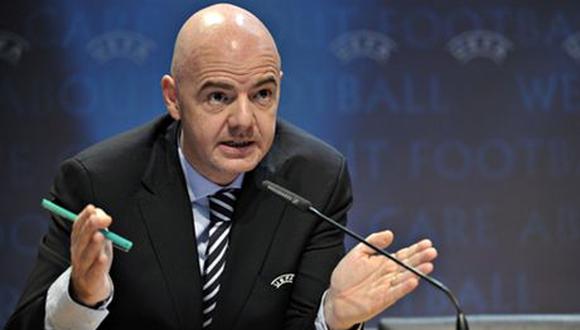 La FIFA propuso renovar el formato del Mundial de Clubes por uno que se dispute cada cuatro años, con 24 equipos y 31 partidos. (Foto: El Comercio)