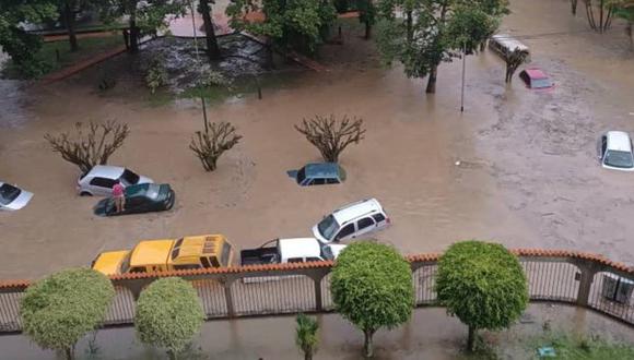 Lluvias en Venezuela: más de 100 vehículos dañados por inundaciones en zonas cercanas a Caracas. (Captura de video).