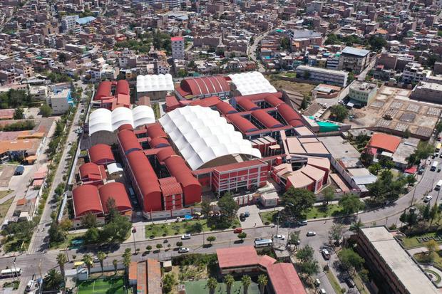 Panorámica del colegio Mariscal Cáceres, una de las sedes de los Bolivarianos. (Foto: Legado)
