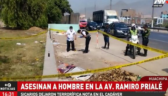 Matan de más de 20 balazos a hombre y dejan aterrador mensaje junto al cuerpo, en la autopista Ramiro Prialé. (ATV+)