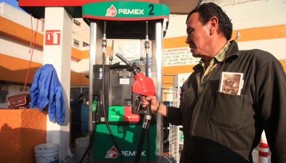 La escasez de gasolina ha provocado el incremento del precio de este combustible en varias ciudades de México. (Foto: EFE)