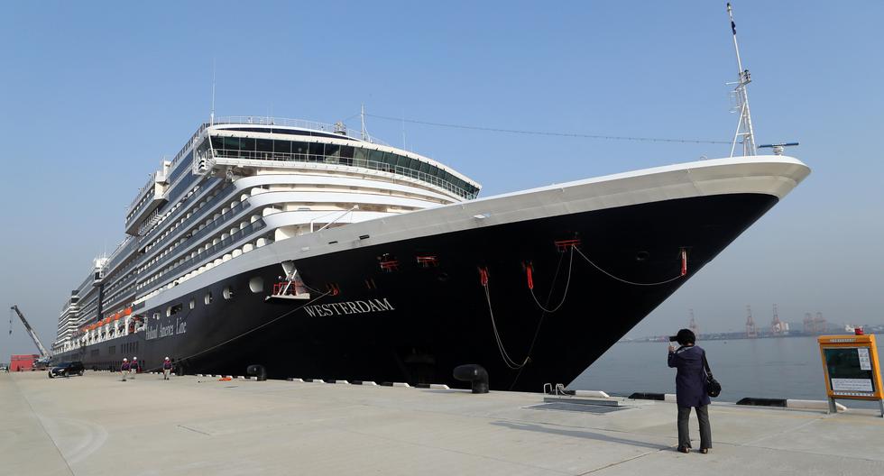 El crucero Westerdam, de la compañía naviera Holland America Line, no ha podido desembarcar en Tailandia Japón, Taiwan, Filipinas y Guam por sospecha de coronavirus (Foto referencial de febrero del año pasado, EFE).