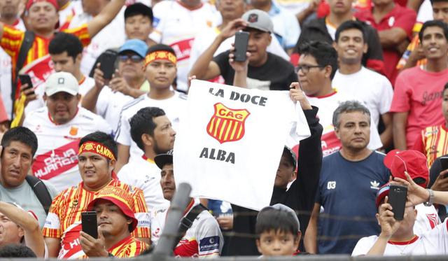 Celebración de Atlético Grau y Deportivo Llacuabamba por el ascenso a primera. (Fotos: Violeta Ayasta / GEC)