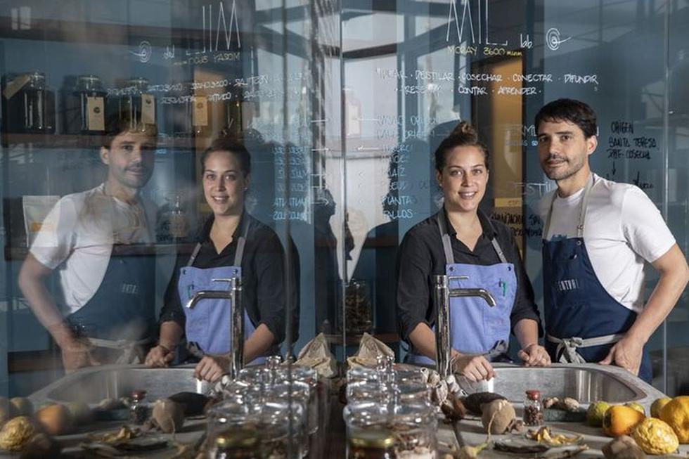 Pía León y Virgilio Martínez participan en la edición 2019 de Gelinaz!, una cena que rompe esquemas. Ella cocinará en Kjolle y él en Central, pero las recetas bases no serán las suyas. ¿Qué prepararán? Nadie lo sabe. Foto: César Campos/El Comercio.