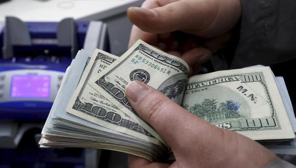 El dólar trepó ayer a su mejor nivel en un mes y medio tras una posible paralización parcial del gobierno estadounidense. (Foto: Reuters)