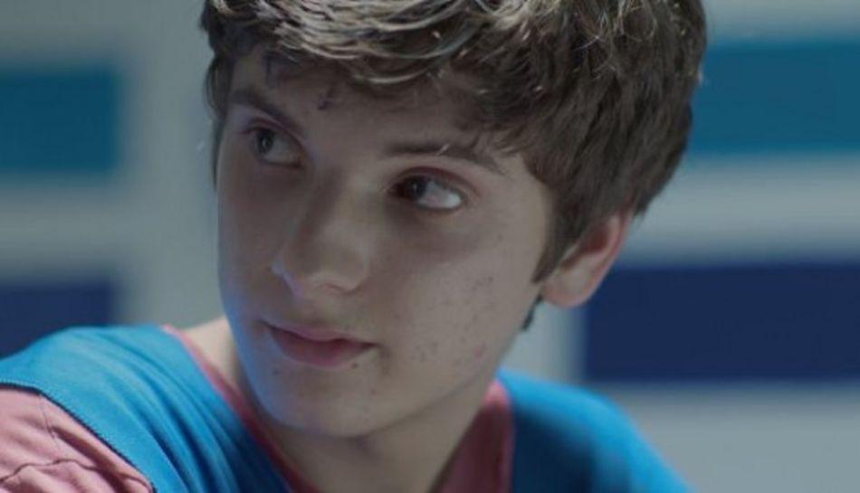 Matías Recalt es el mejor amigo de Tévez en la serie. (Foto: Netflix)