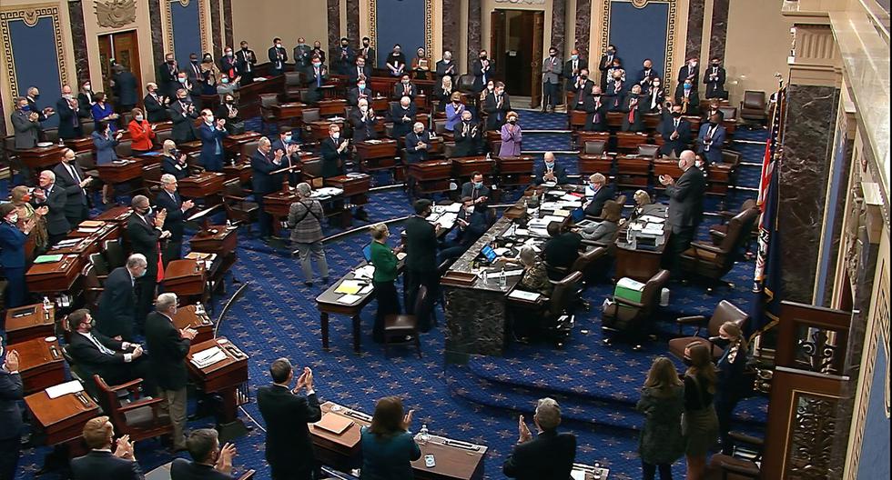 Democrats end US Senate dress code despite Republicans’ refusal