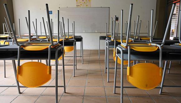 Imagen referencial de un aula vacía en la escuela Eustaqui Palacios en Cali, Colombia, el 16 de marzo de 2020. (AFP / Luis ROBAYO).