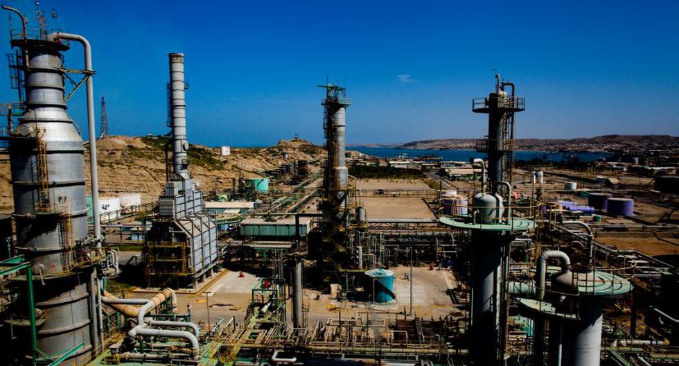 Paredes aseguró que en la actualidad hay más de 8.000 trabajadores laborando en la construcción de la refinería. (Foto: EFE)