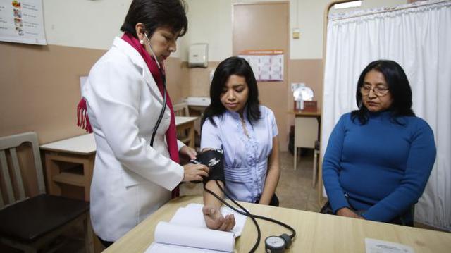 Hospitales de Lima y Callao en alerta amarilla por fiestas