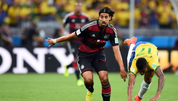 Baja de último momento: Khedira se lesionó en el calentamiento