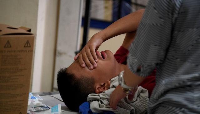 "Temporada de circuncisión" en Filipinas, un proceso doloroso para los niños. (Foto: AFP)