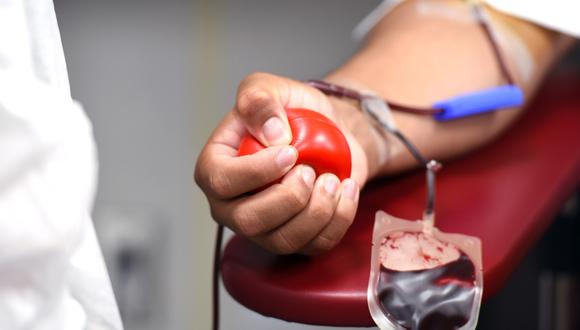 Donar sangre es el regalo más valioso que podemos hacerle a alguien. Esta decisión es capaz de salvar una vida o incluso la de varias personas. | Crédito: Unsplash / Referencial