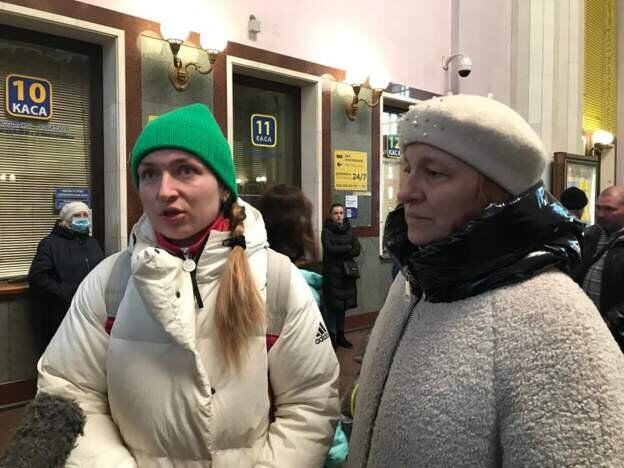 Yulia Yashenko and her mother in Lviv.