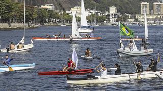 Brasil: Desfile de botes protesta contra la contaminación