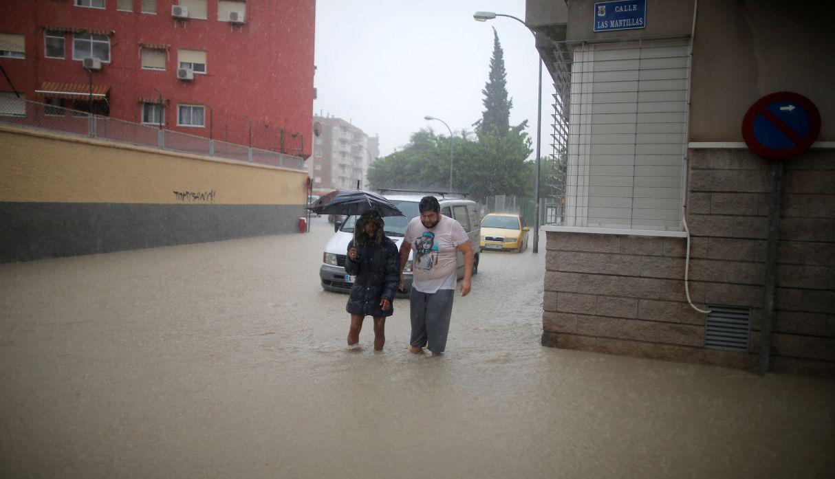 España: Lluvias torrenciales causan una tercera muerte. (Foto: Reuters)