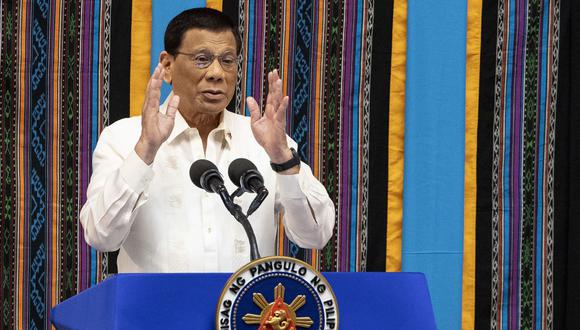 “Muerto. A cambio de causar problemas, te enviaré a la tumba”, amenazó Duterte. (Noel CELIS / AFP).
