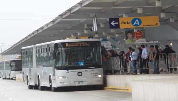 Operadores del Metropolitano a favor de buses para niños