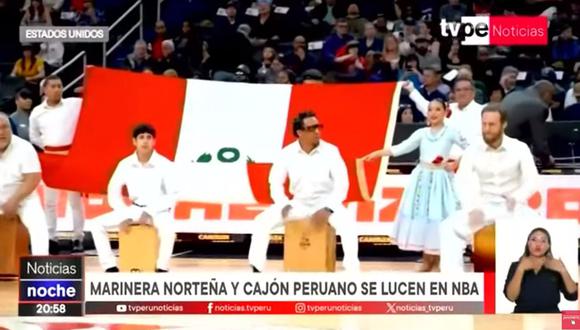 La bandera blanquirroja no podía faltar en el Capital One Arena y el espectáculo peruano se ganó el aplauso de los fanáticos.