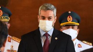 Presidente de Paraguay recibe vacuna tras el primer día sin muertes por coronavirus