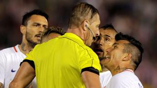 Gary Medel y Arturo Vidal se enfurecieron con árbitro argentino