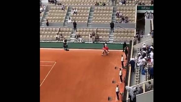 Juan Pablo Varillas en Roland Garros - Philippe-Chatrier (Video: Gonzalo Soldevilla)