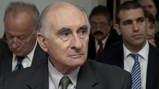 Ex presidente argentino Fernando de la Rúa es internado en estado "muy delicado"
