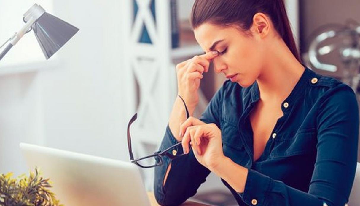 Estar frente a la pantalla de una computadora produce fatiga visual. (Foto: Free Images)
