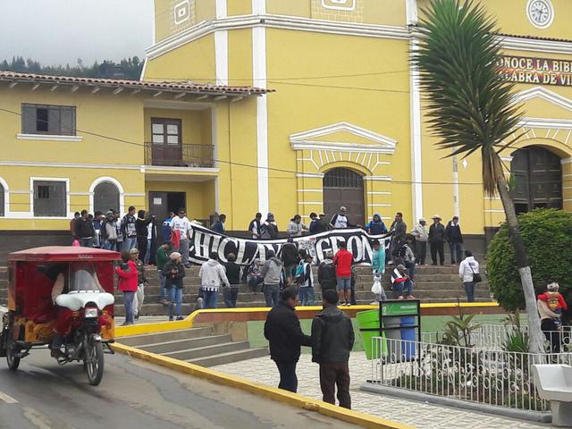 Los hinchas de Alianza Lima llegaron en masa a Cutervo. (Foto: Christian Cruz/El Comercio)