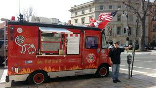 El Fuego, el camión que enciende Washington a punta de comida peruana