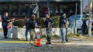 Dos hombres discuten por el lugar en la fila de un supermercado y uno de ellos termina degollado