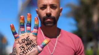 “Pensé que me matarían si alguien se enteraba de que soy gay”: la historia del “primer qatarí en salir públicamente del clóset”
