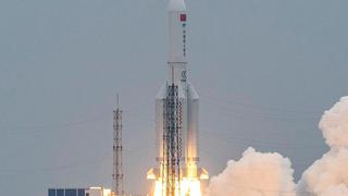 Cohete fuera de control: La NASA critica a China por ser irresponsable con su basura espacial