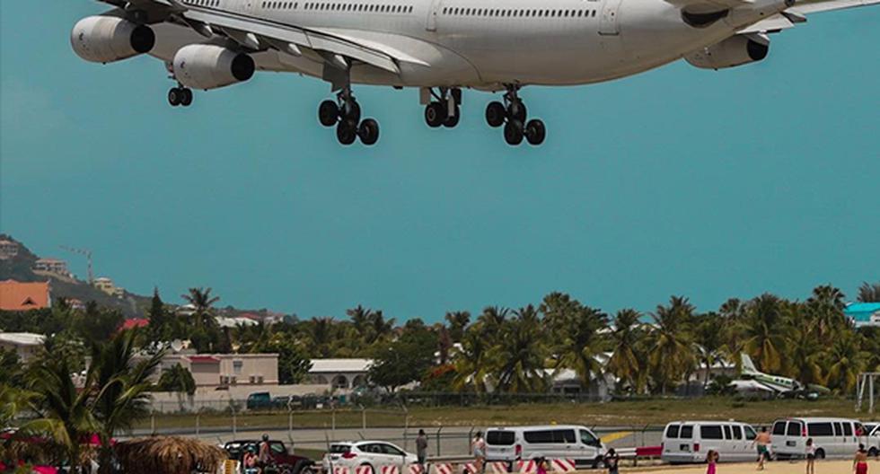 Policía de Sint Maarten refuerza seguridad en aeropuerto tras muerte de turista. (Foto: Instagram|cfortier_photographe)