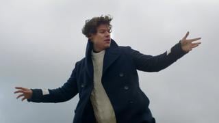 Harry Styles desafía la gravedad en video de Sign of the Times