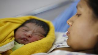 La mortalidad materna mundial se redujo en un 45 por ciento