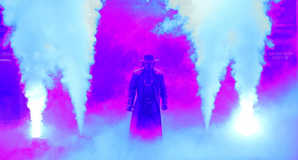 Video WWE 360 te muestra la increíble entrada del Undertaker en Monday Night Raw | Foto: Getty Images